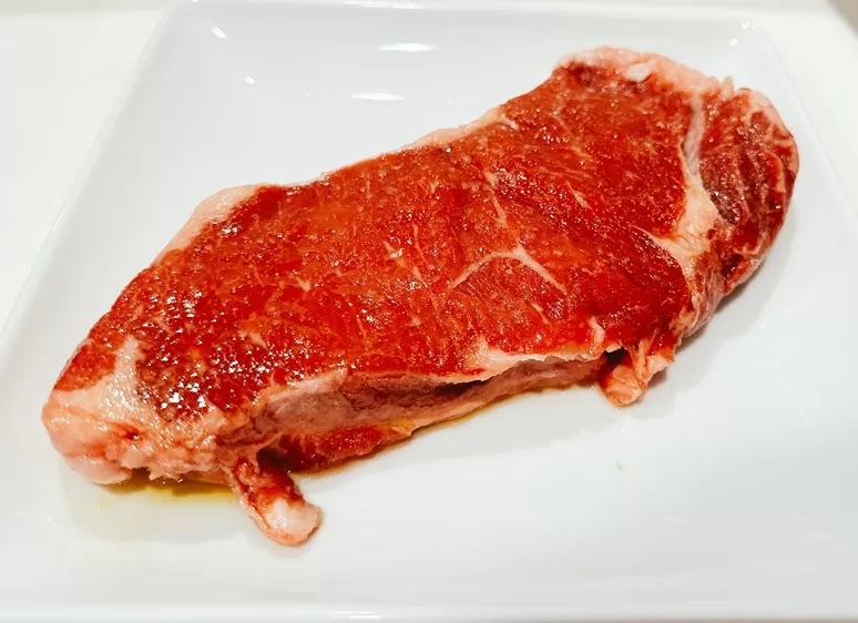 season raw new york strip steak