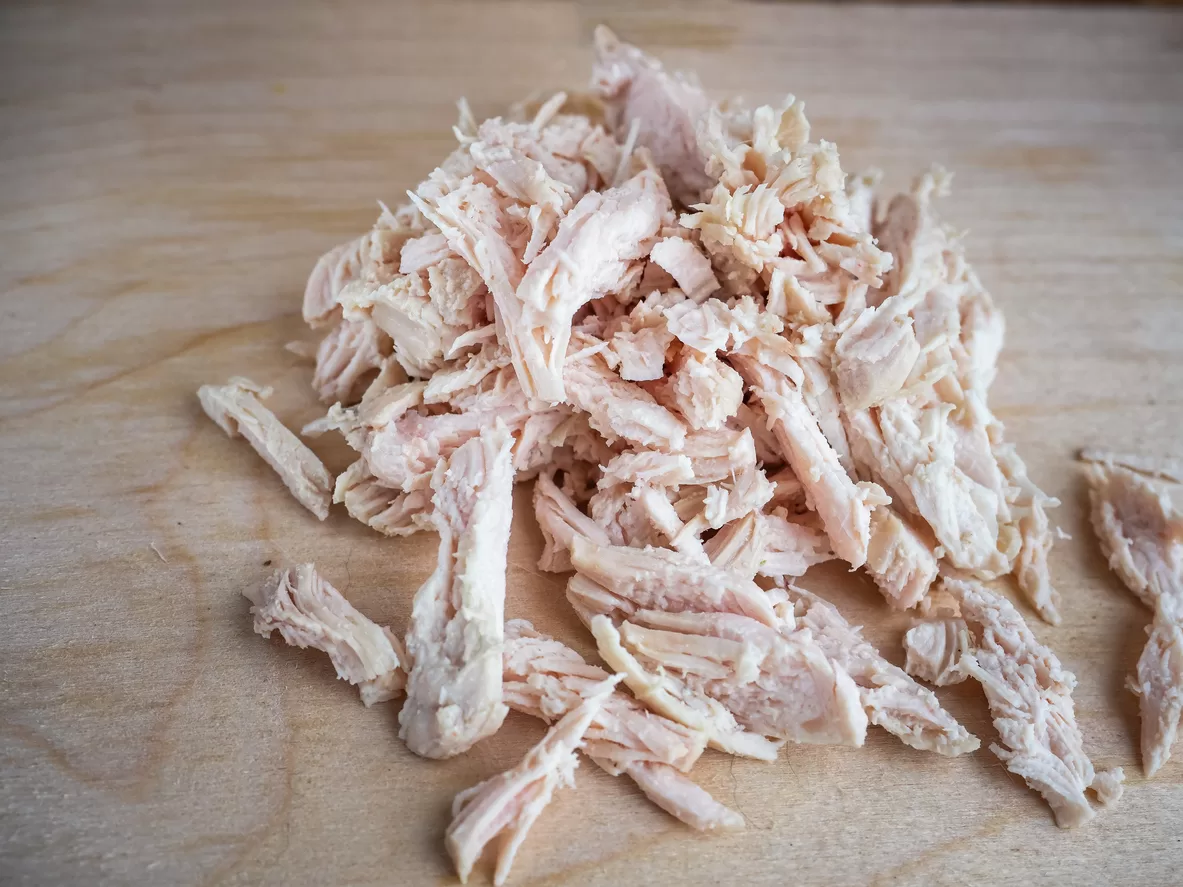 Chopped boiled chicken