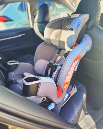 graco car seat inside a car